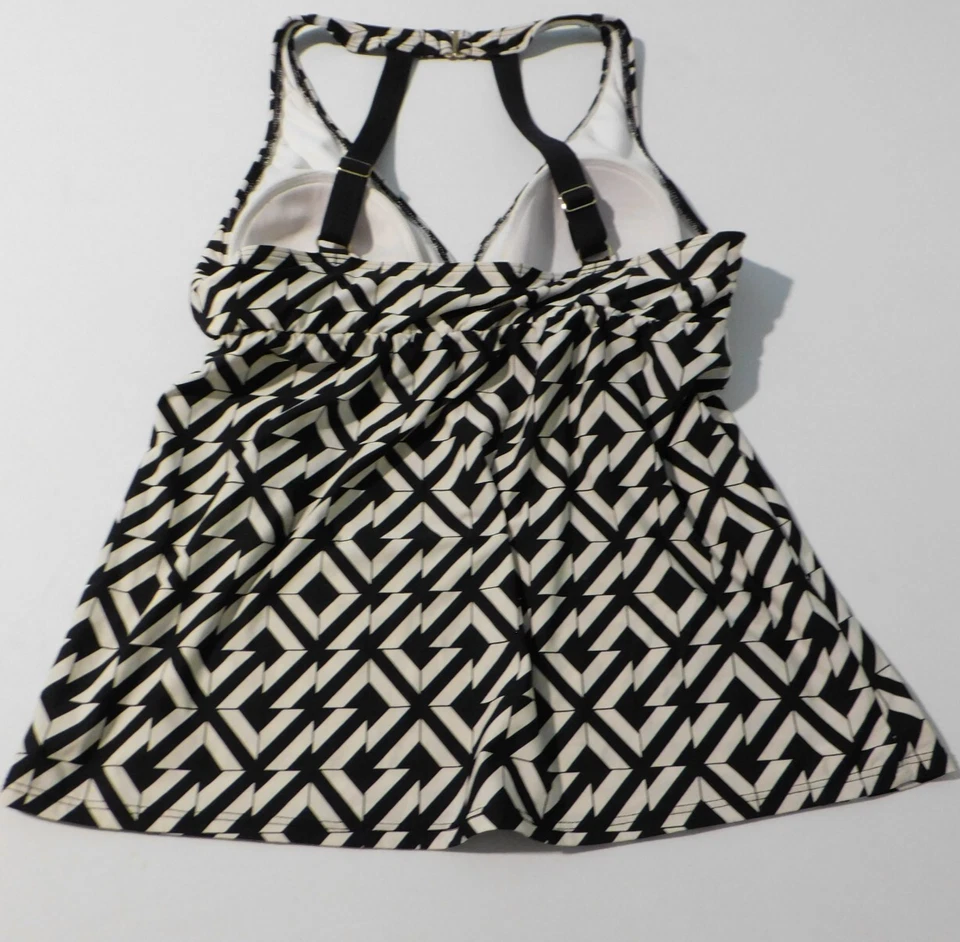 Camiseta de baño Alex Marie Tankini talla 8 negra blanca cuello en V hecha en EE. UU. Foto 4 de 4