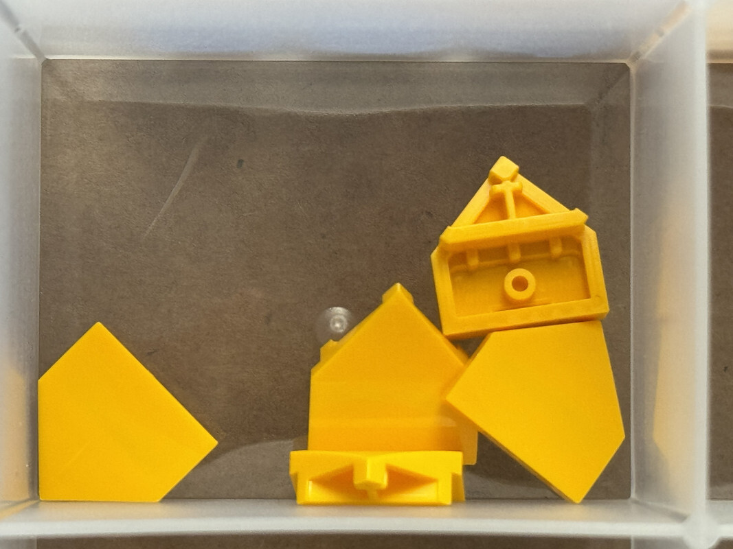 LEGO Parts - Bright Light Orange Wedge 2 x 2 x 2/3 Pointed - No