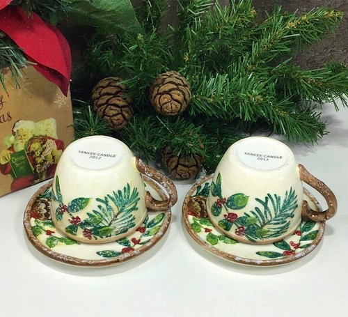 Yankee Candle ~ Mug & Saucer Candle Holders ~ 4 pcs ~ Pinecone Motif ~ #1236034 - Foto 8 di 10