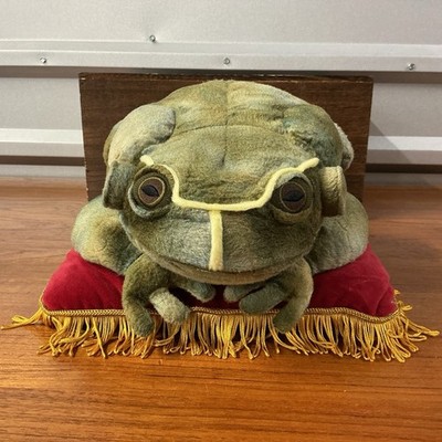 The Wizarding World of Harry Potter Frog Choir Gold Fringe Puppet Plush No Sound