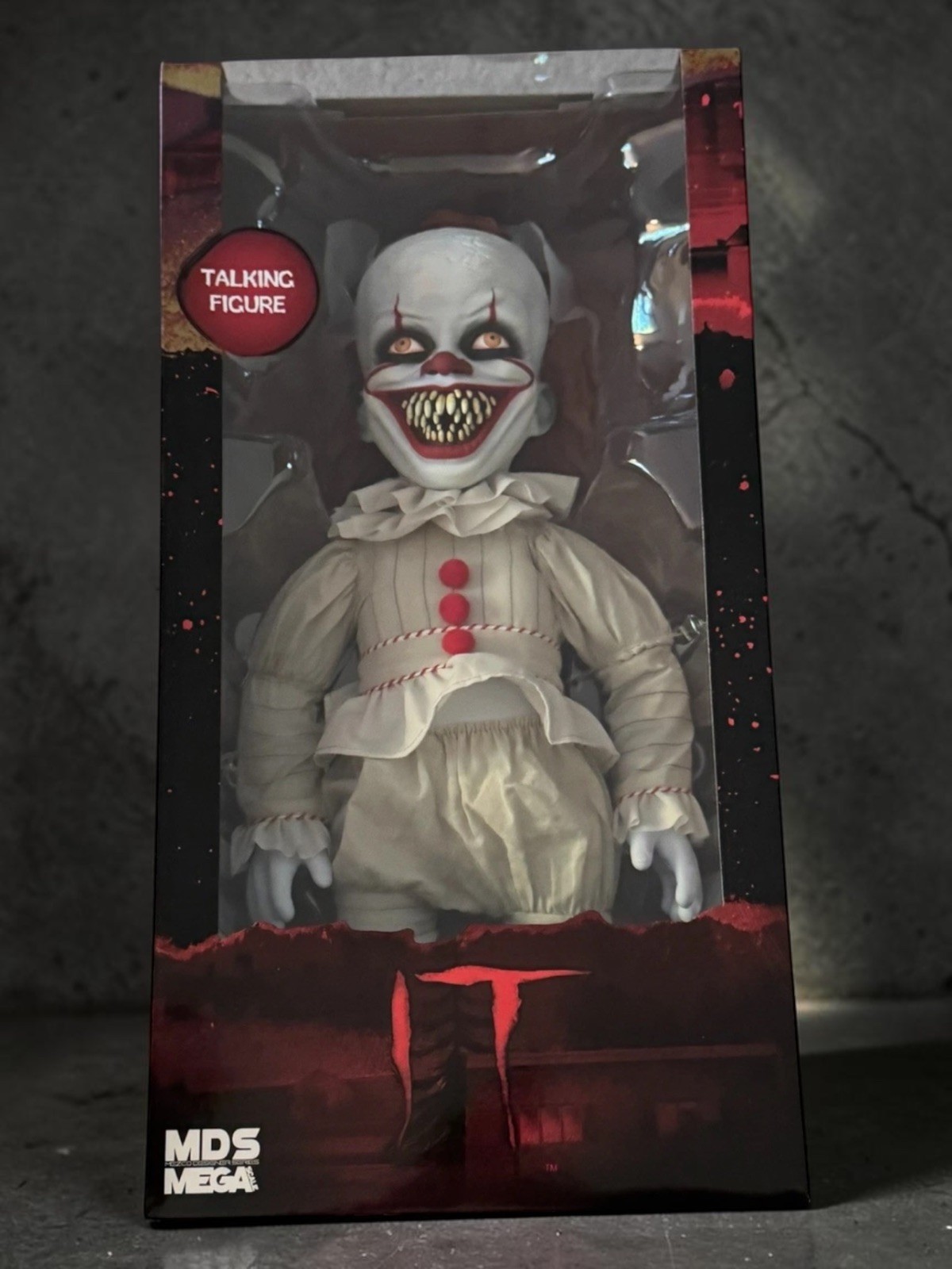 ✅ MEZCO MDS  IT Horror Movie Talking  Pennywise 15" Doll  SOLD OUT ✅ 