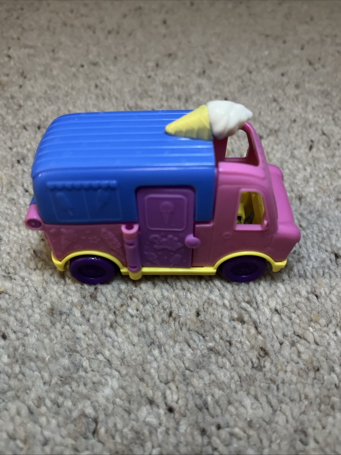 Polly Pocket Ice Cream Truck
