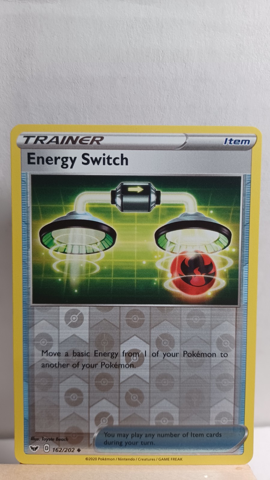 Energy Switch [MP] - Pokemon TCG Sword and Shield Base 162/202 [Reverse Holo]