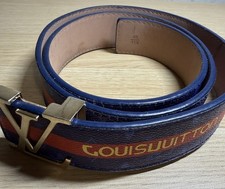 Pre-Owned Monogram LOUIS VUITTON Belt with Gold LV Buckle - 46/115
