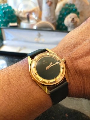 Vintage Rare Black Dial Jovial Manual Winding 17 Jewels Gold Plated Bezel & Case