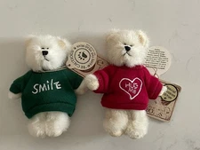 2 VTG Boyds Bears 4” Mini Plush Retired GRINS & WILL U HUGME Message Sweatshirt