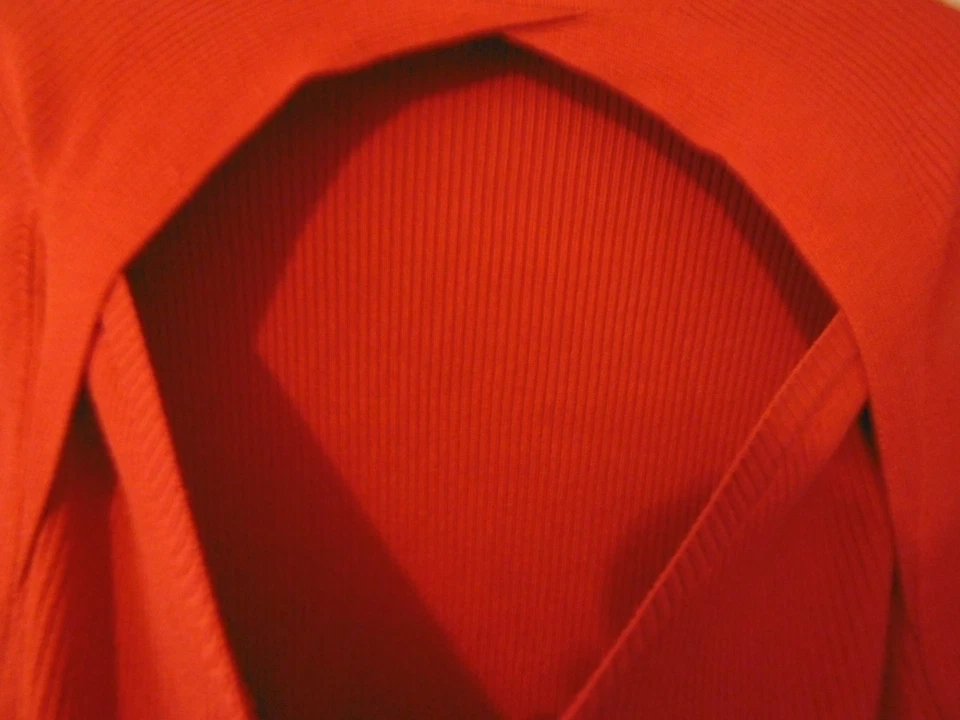 Peacocks Size 20 Red High Neck With Cut Out Red Ribbed Long Sleeve Jumper. New - Image 4 of 4