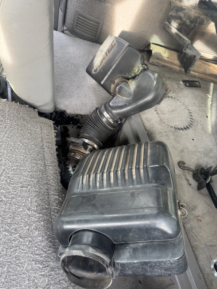 GMC Sierra 1995 1998 1999 2000 Tahoe Suburban 5,7 Vortec caja de aire admisión OEM Z161 Foto 3 de 3