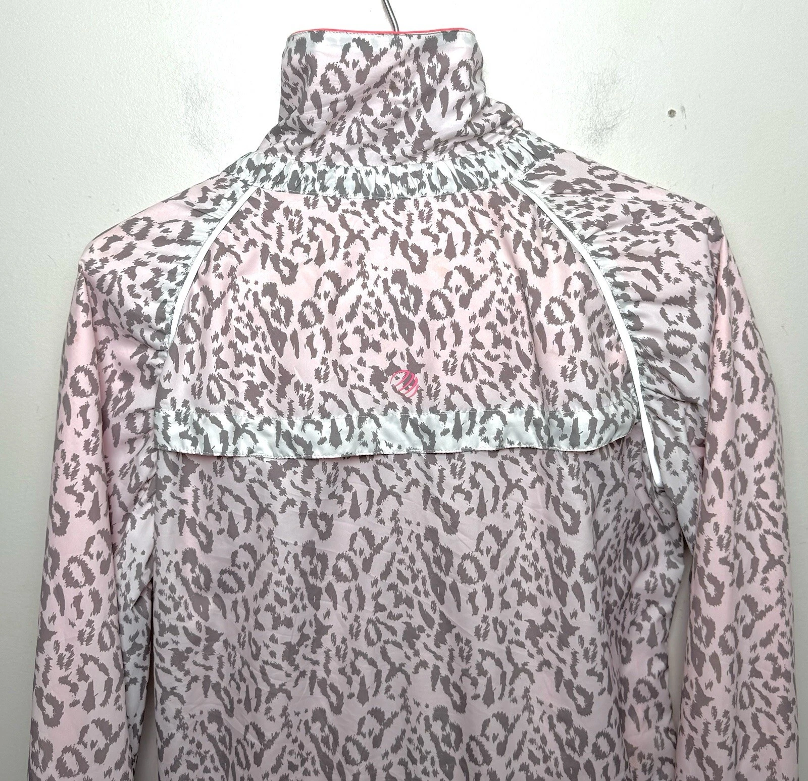 mpg leopard athletic performance thumb hole full zip jacket