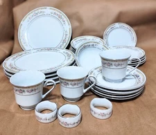 Kentfield & Sawyer  china dinnerware set, service for 5
