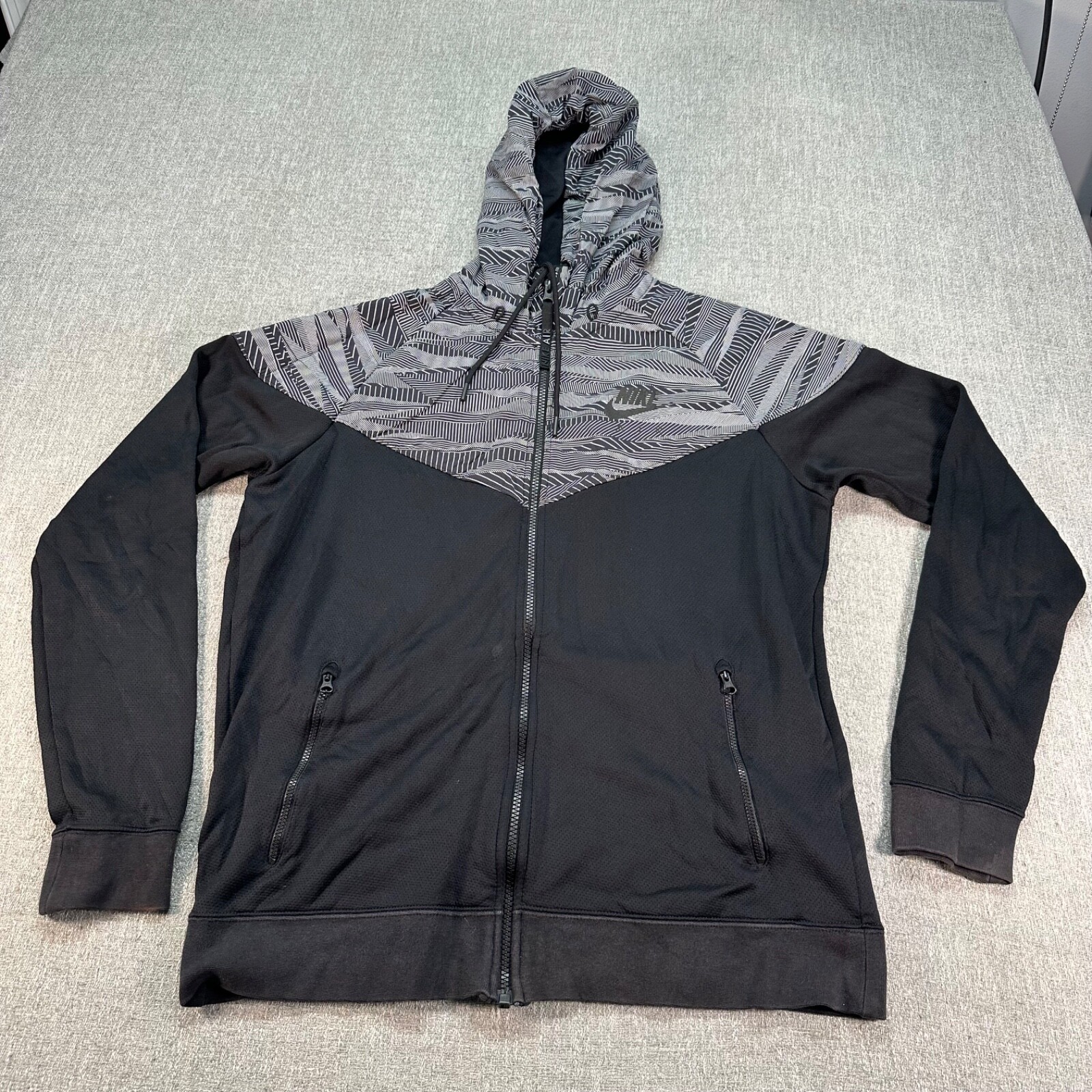 SACAI X NIKE Giacca Nike vintage uomo media nera full zip con cappuccio atletica