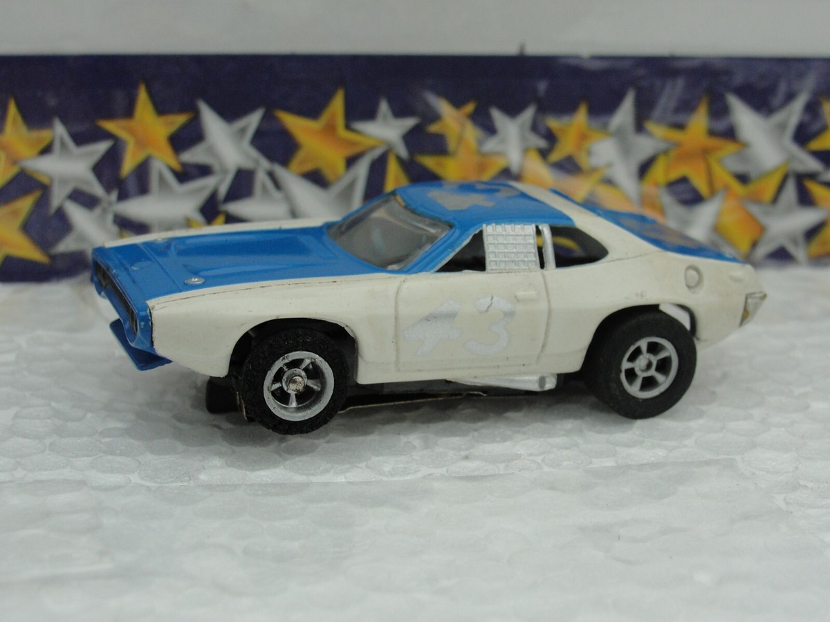 Vintage Aurora AFX Mag Wheels Plymouth Road Runner Slot Car White