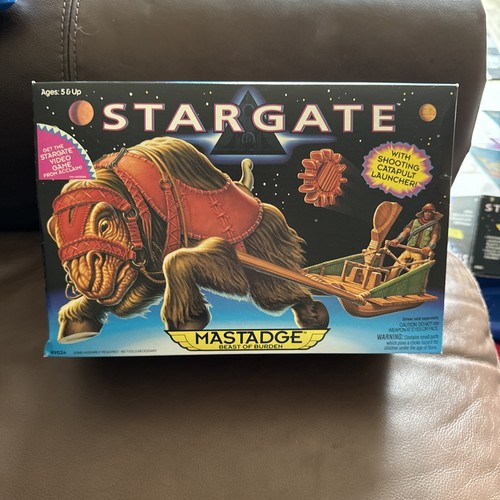 STARGATE - Hasbro 1994 - Mastadge Beast of Burden - NEUF