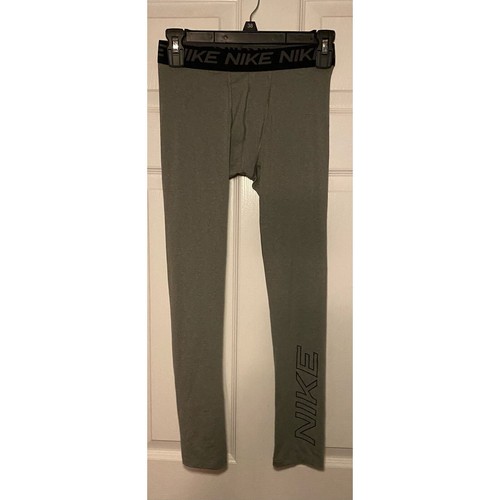 Nike Jungen Dry Fit Tight Fit Laufen/Training. Größe L