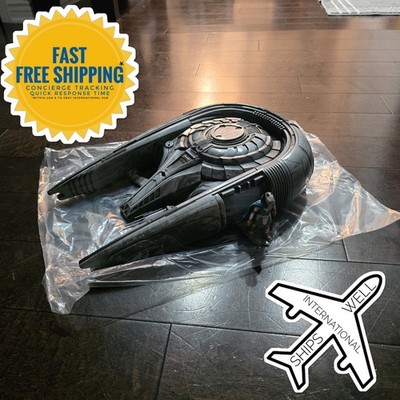 Predator Badlands Spaceship Popcorn Bucket with Dex figure