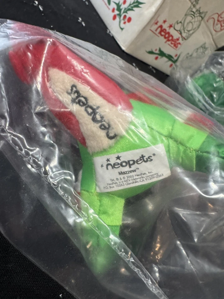 Neopets Staff Exclusive Christmas SHOYRU,  MAZZEW, BOX W DRAWING and CERTIFICATE - Image 2 of 4