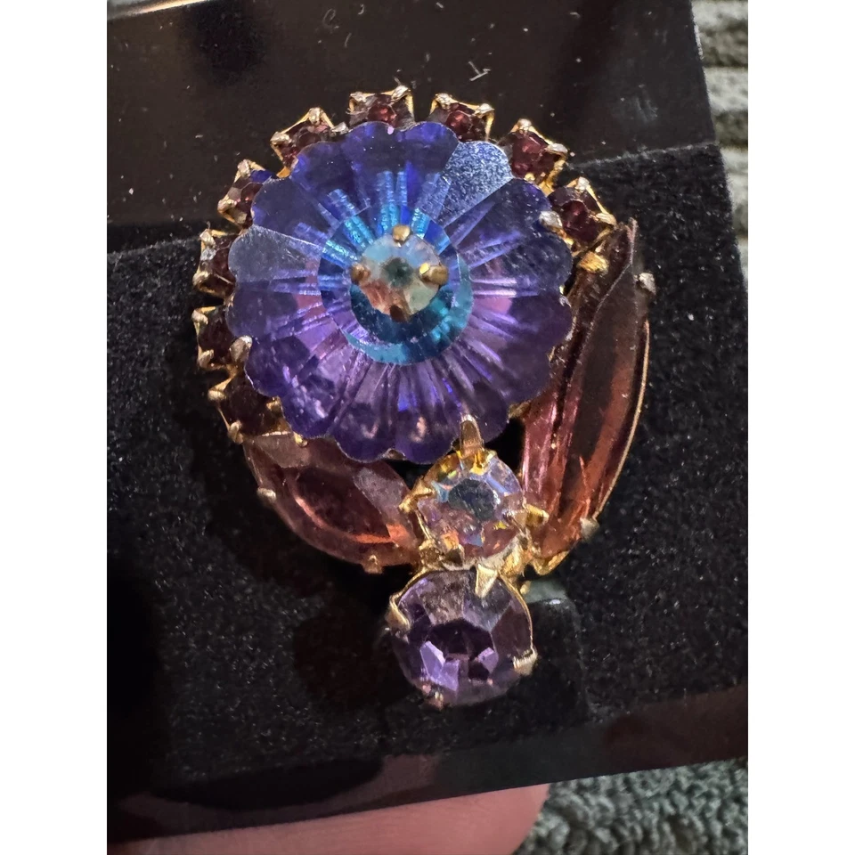 Vintage Julianna Flower Crystal Clip On Earrings Aurora Borealis Rhinestone - Image 3 of 4