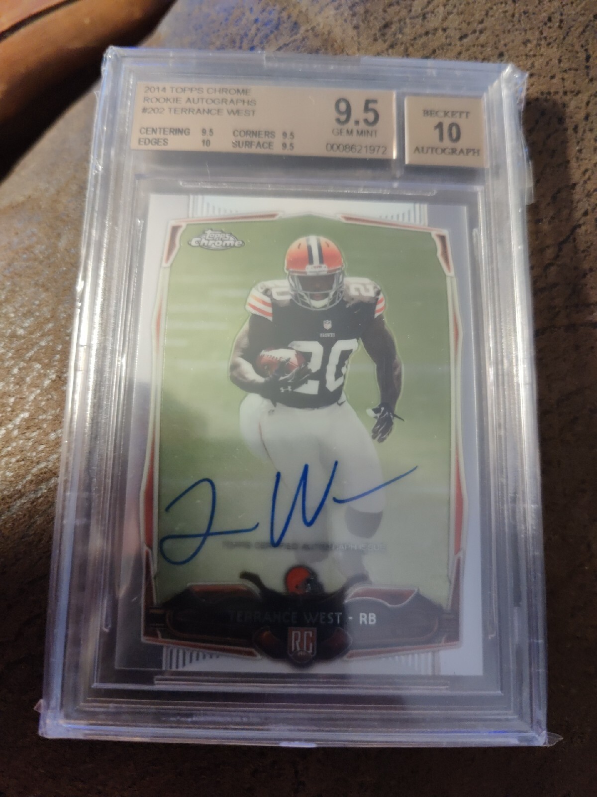 Terrance West Topps Chrome Rookie Die-Cut #TW Autograph