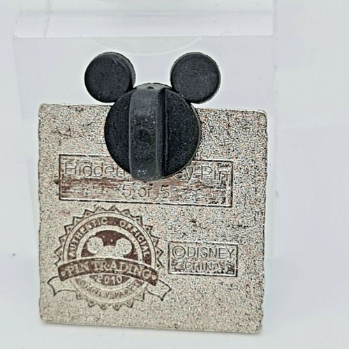 Disney Trading Pin Mickey Mouse Blue Backgrond Disney Parks 2010 Hidden Mickey - Picture 3 of 6