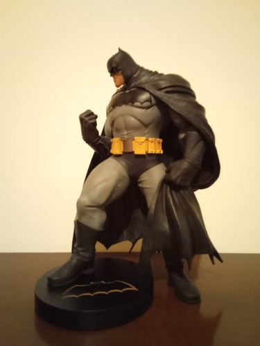 BATMAN DC COLLECTIBLES 30 CM STATUA RESINA ANDY KUBERT DARK KNIGHT DC COMICS - Foto 9 di 17