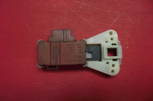 Waschmaschine INDESIT IWB5123 UK Türschloss