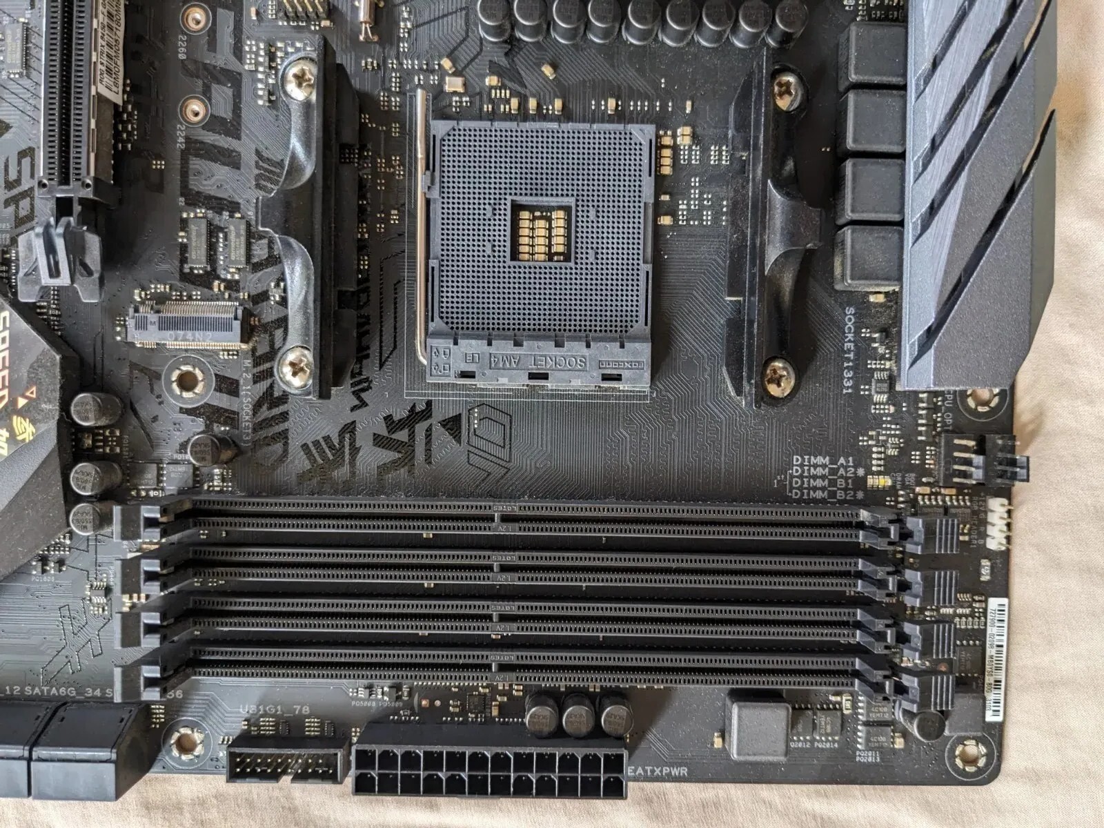 Carte Mère ASUS ROG Strix B450-F Gaming Socket AM4 ATX Occasion