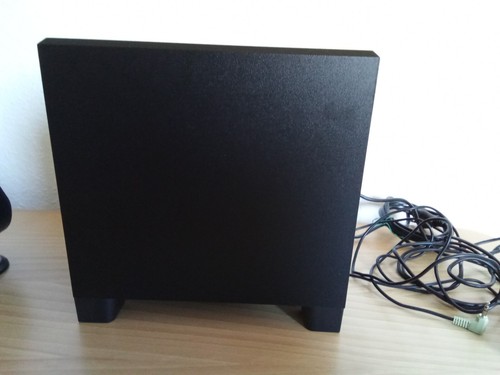 Logitech X-210 Lautsprechersystem mit Subwoofer und integrierter Fernbedienung - Bild 6 von 7