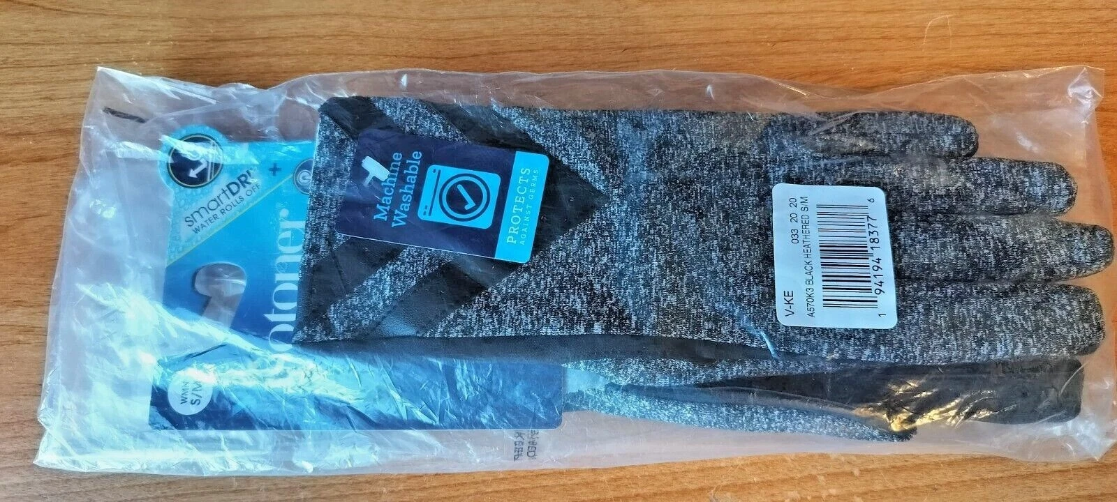 Isotoner Gloves SmartDri Water Rolls Off A570K3 Heathered S/M New With Tags
