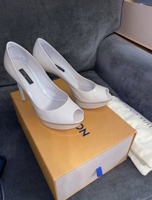 nude louis vuitton heels