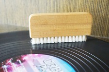 Audio factory products record brush- Naturally anti-static bristles goat's hair