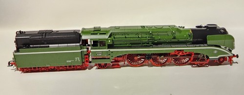 Roco HO 4-6-2 DB AG 18 201 Steam Locomotive DCC #18 - Picture 7 of 12
