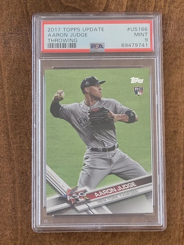 2017 Topps Update Aaron Judge Throwing #US166 PSA 9