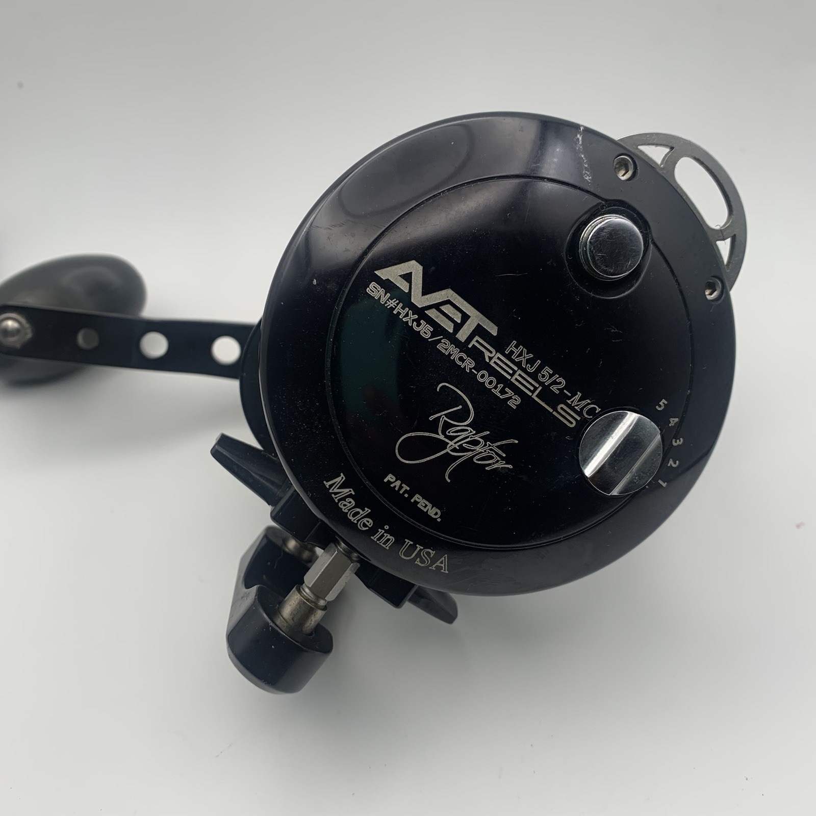 Avet HXJ 5/2 MC Raptor Two-Speed Lever Drag Casting Reel - G