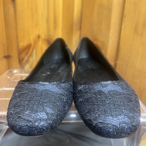 Talbots Navy Blue Flats with Black Floral Embellishments size 10B Women’s - Picture 3 of 8