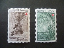 TIMBRE FRANCE 1982  N° 2247a / 2248a  CROIX ROUGE JULES VERNE NEUF **