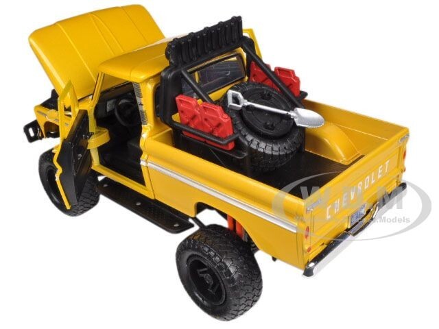 限定　マックワン　ヴィンテージイエロー　L 1966 CHEVROLET C10 FLEETSIDE PICKUP OFF ROAD YELLOW 1/24