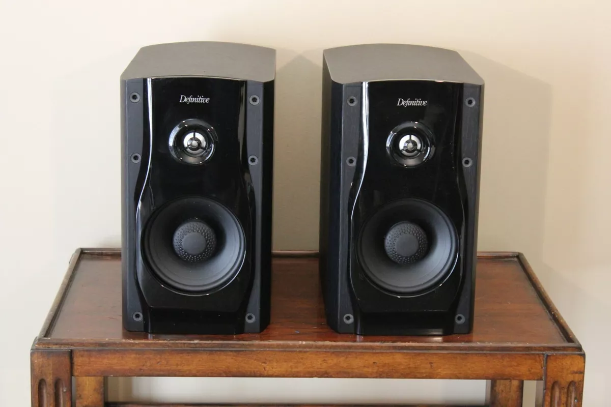 Definitive technology hotsell bookshelf