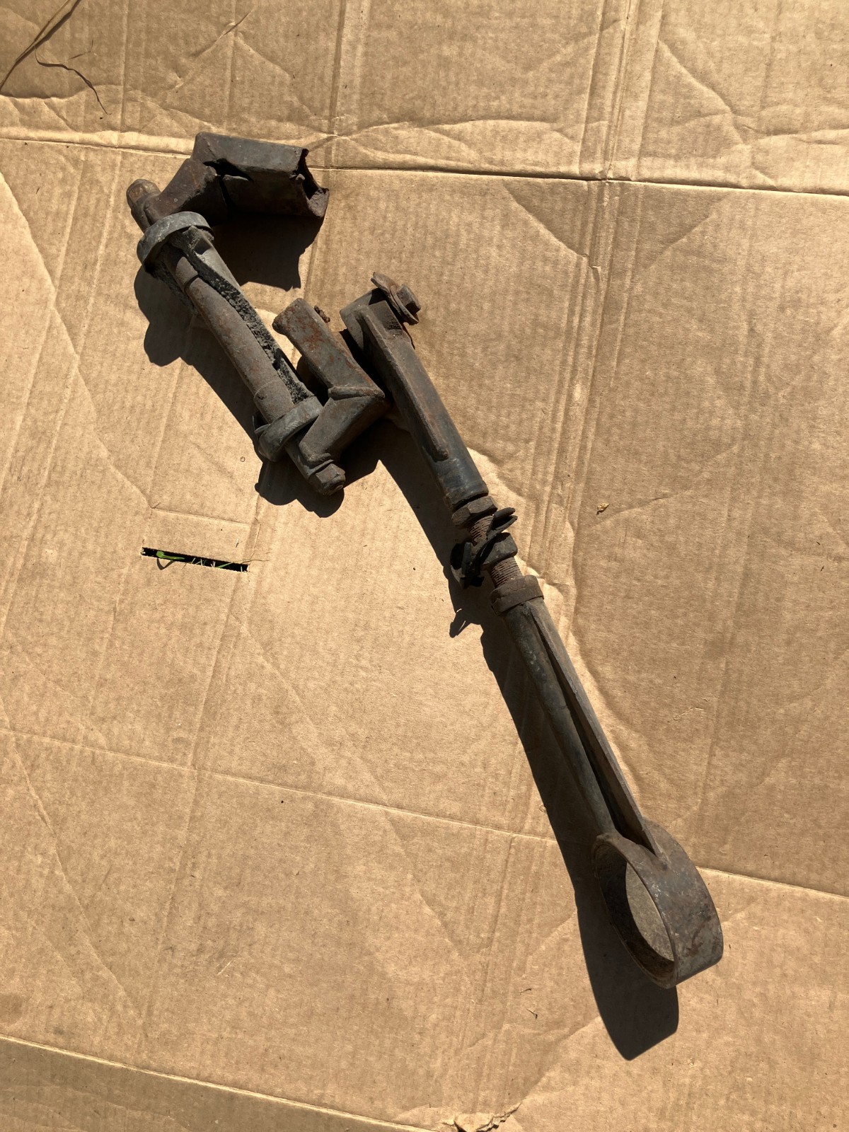 Upgraded Adjustable Jaguar XJ6 Rear Radius Arm from De Tomaso Deauvilleauville