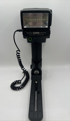 Sunpak Auto 522 Thyristor Handle Mount Flash for Camera, untested.