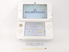 B484 Nintendo 3DS LL XL console White NDS Japan w/pen x
