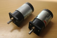 Maxon Motor 41.040.038-00.00-147 DC Motor mit Getriebe / 2 Stück
