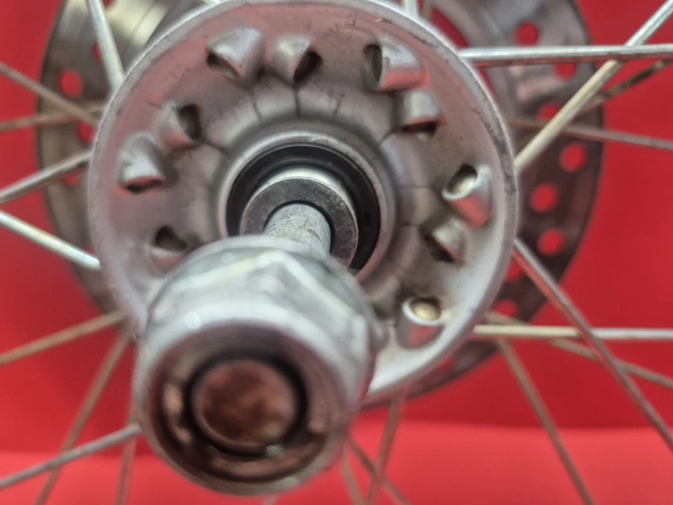 Conjunto de buje y eje de rueda delantera y neumático Honda CR80 1996-2002 17 pulgadas Foto 4 de 4