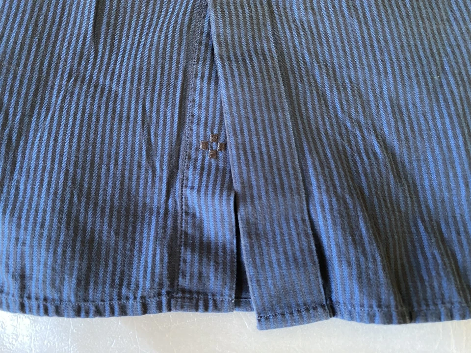 Vince Camuto 条纹纽扣衬衫蓝色 M 码长袖休闲口袋 — 第 2/4 张图片