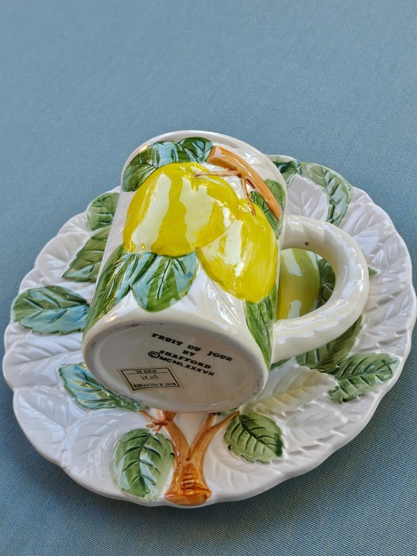 Stafford Fruit Du Jour Embossed Plate & Cup "Yellow Apple"