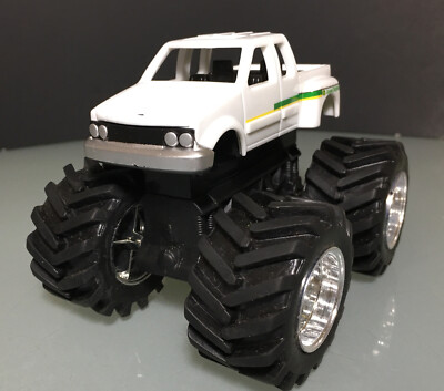 John Deere White Pick Up Truck Monster Treads W Muddy Tires