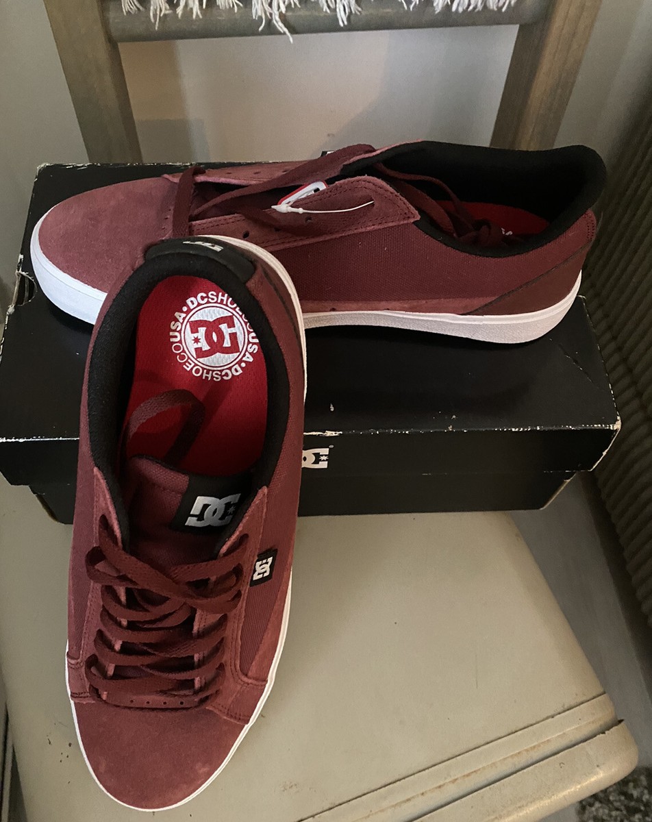 NIB DC LYNNFIELD S SHOES Skate Sneakers Size