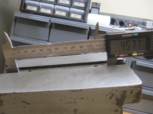 W.M. Carrol universal precision dividing head with tailstock - Picture 12 of 19