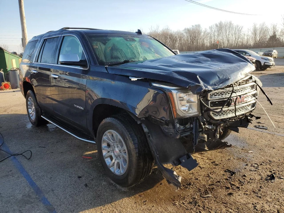 Used Front Right Door Interior Trim Panel fits: 2018 Gmc Yukon  Grade A Foto 4 de 4