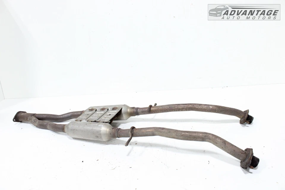 Infiniti Q60 2017-2022 AWD 3,0 L silenciador de escape tubo medio OEM Foto 3 de 4