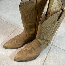 Justin Cowboy Boots Beige Leather Men's Size 9.5 D. Made In USA Point Toe